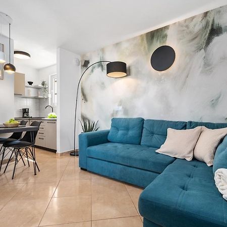 Villa Lux Promajna Extérieur photo