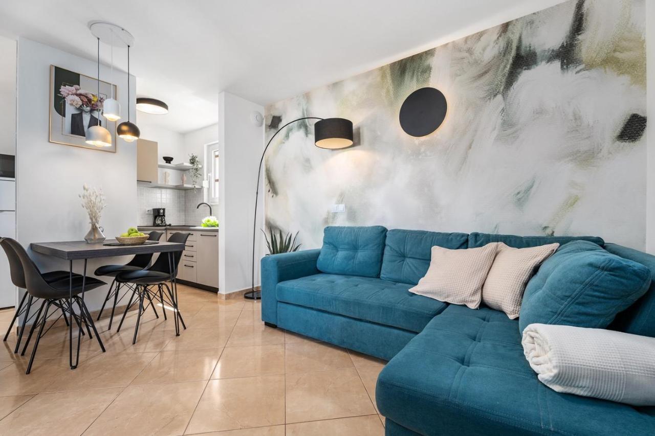 Villa Lux Promajna Extérieur photo
